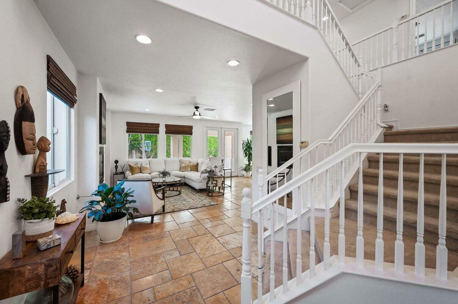 Property Photo: 551 Vista Azul CA 92260