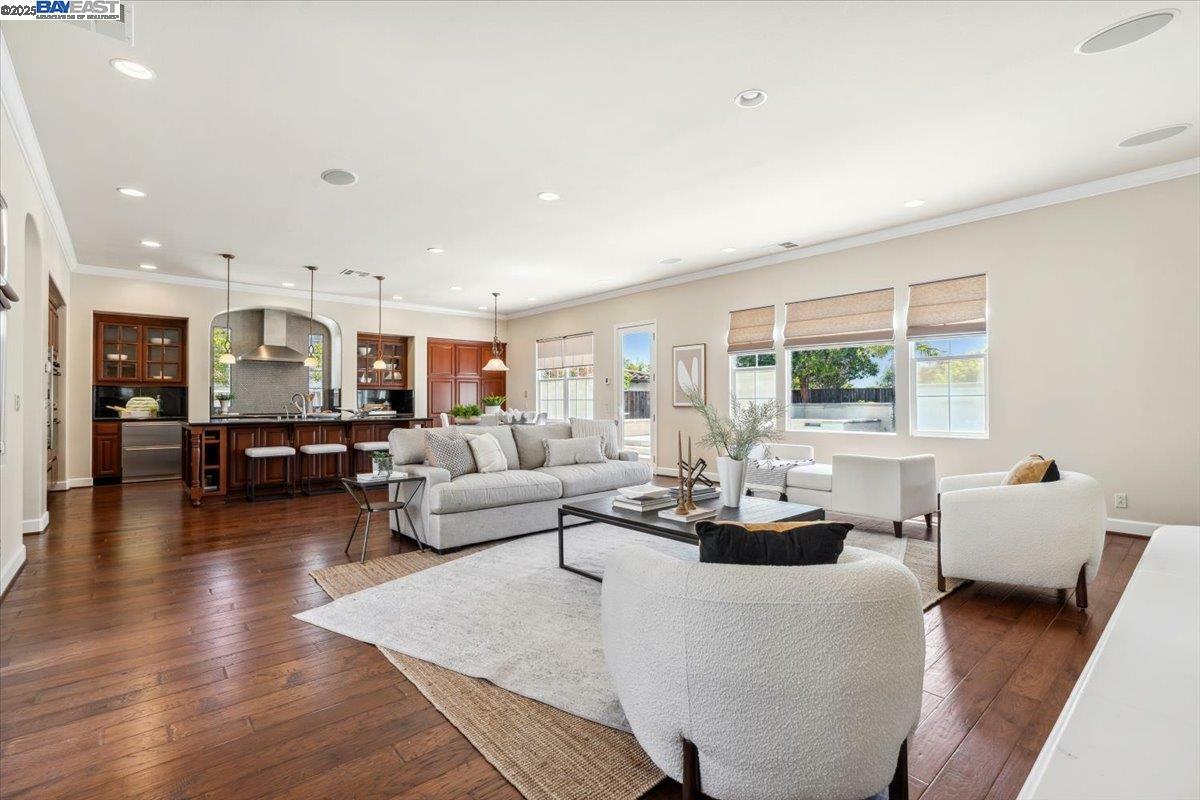 Property Photo: 2252 Britannia Dr CA 94582