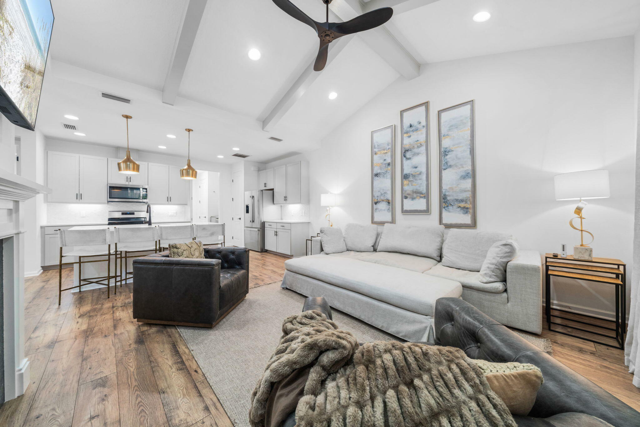 Property Photo: 8676 Coral Reef Way FL 32413
