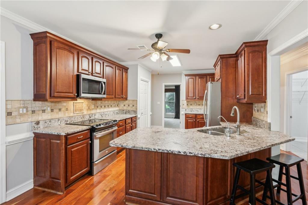 Property Photo: 2437 Camden Lake View NW GA 30101