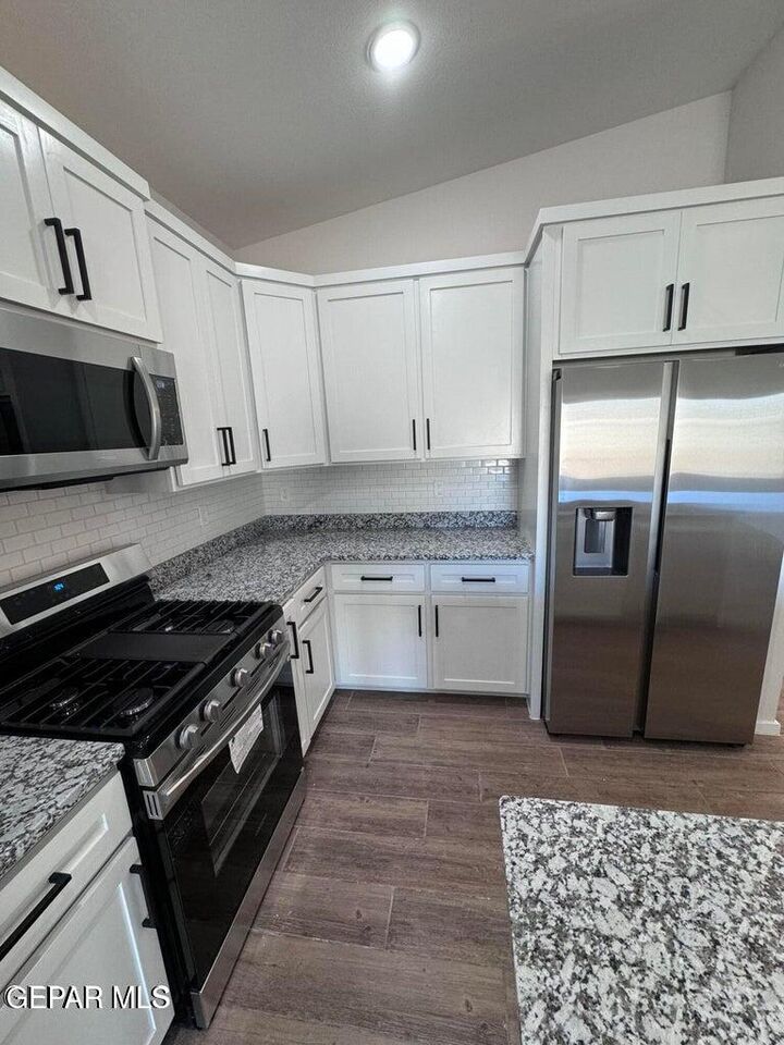 Property Photo:  975 Barbara Ave Avenue  TX 79927 