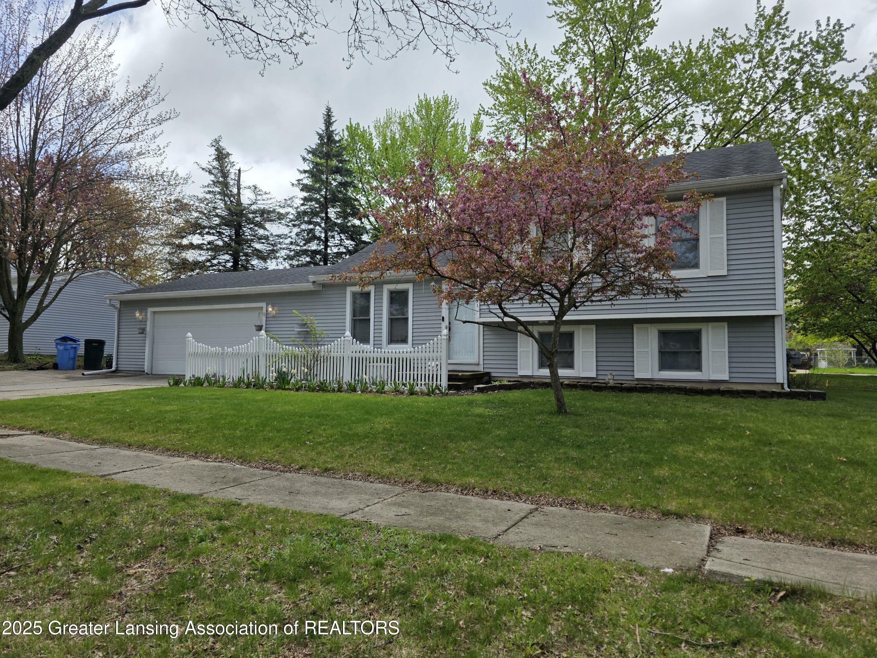 Property Photo: 231 McGarry Drive MI 48911