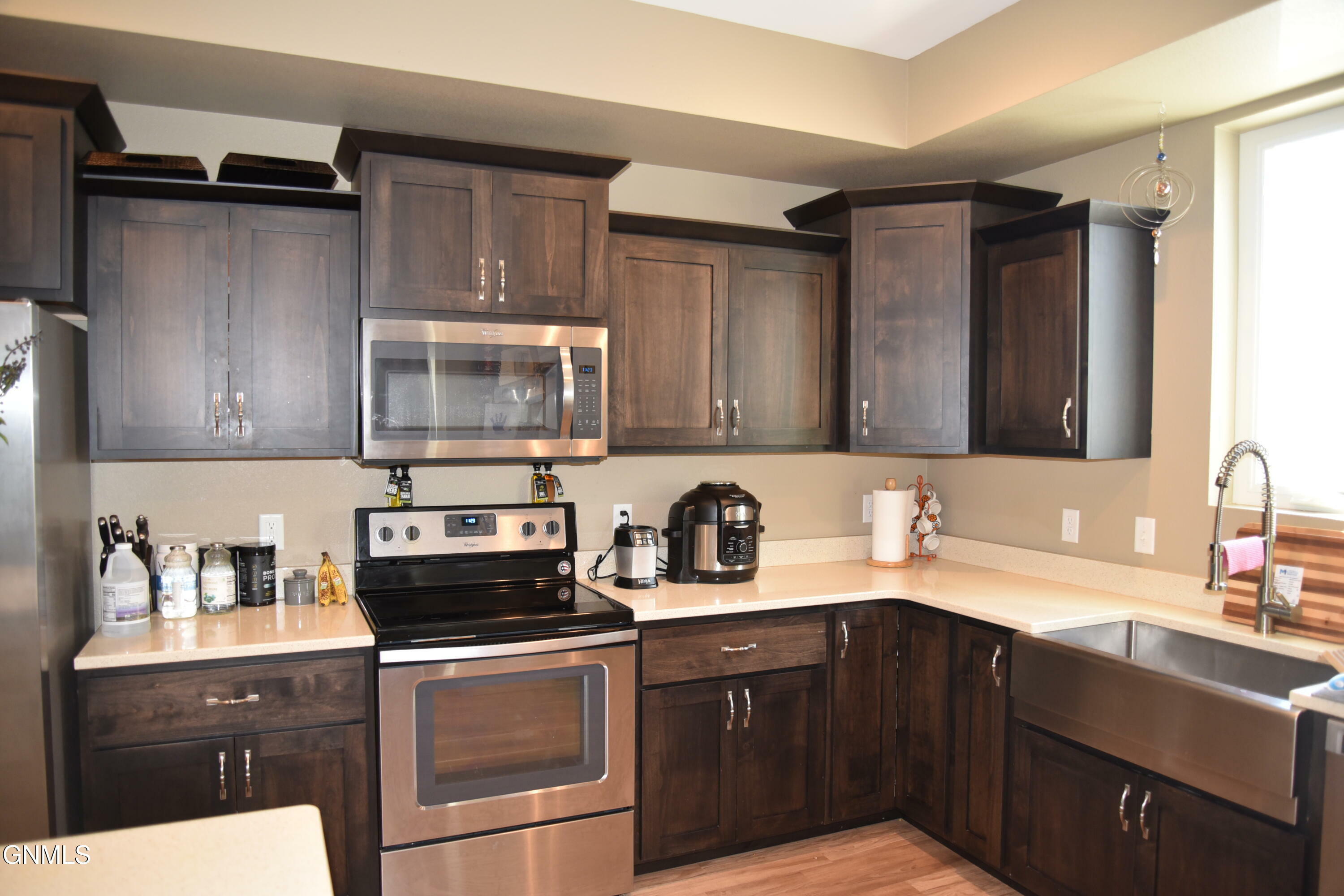 Property Photo: 4009 E Calgary Avenue ND 58503