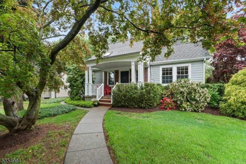 Property Photo: 4 Westview Pl NJ 07432