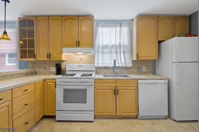 Property Photo: 92 Windsor St NJ 07032
