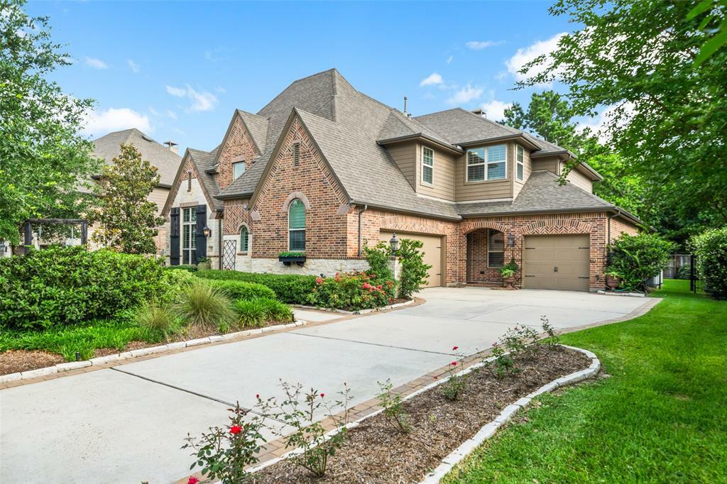 Property Photo: 18 Star Iris Place TX 77375