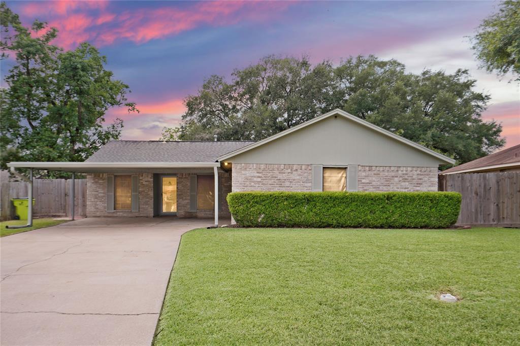 Property Photo: 1926 Klauke Court TX 77471