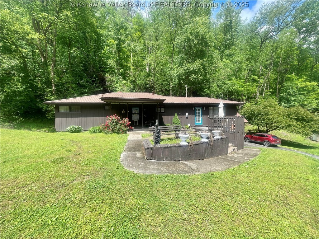 731 85th Street  Marmet WV 25315 photo
