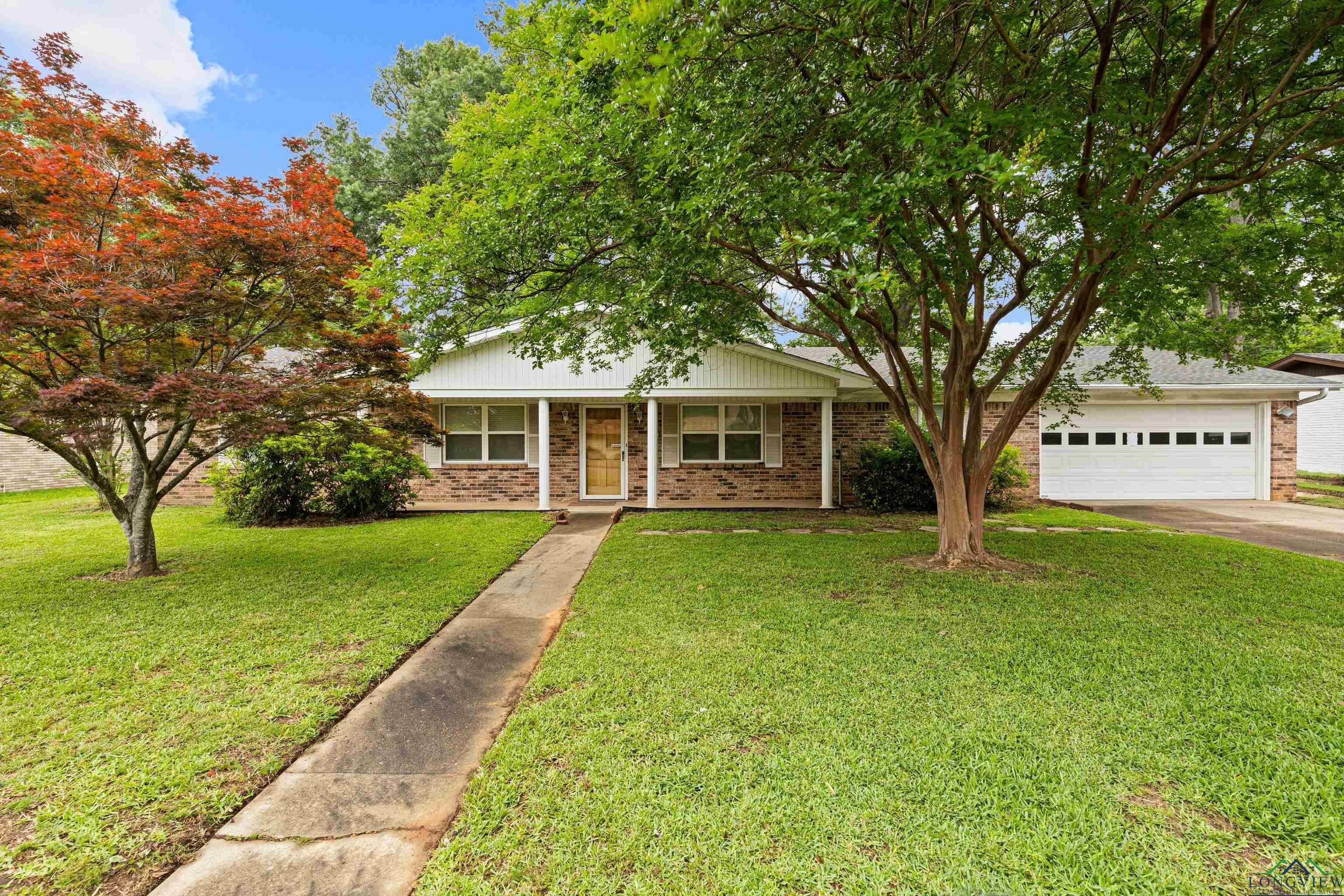 Property Photo: 1807 Buckner Street TX 75604
