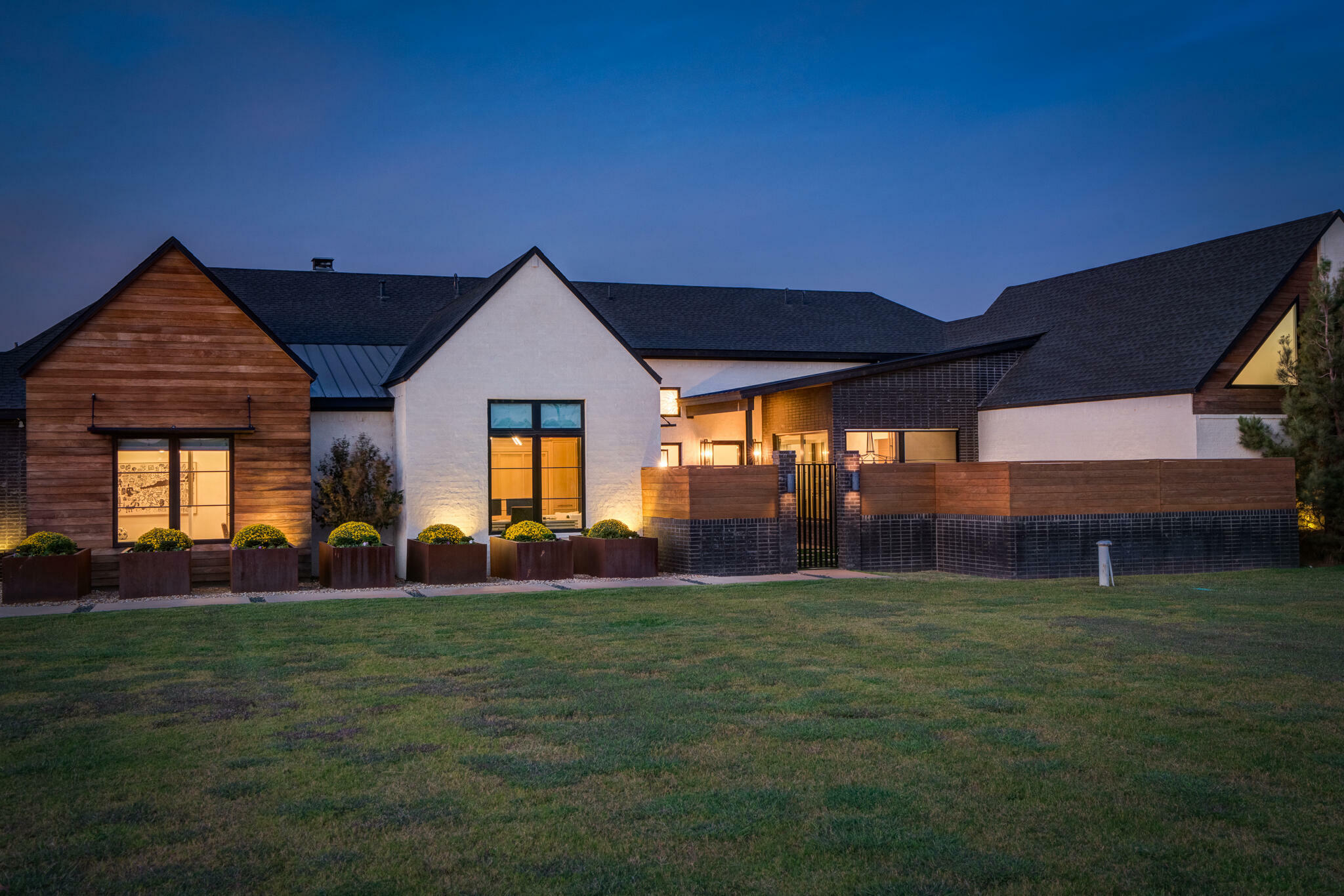 Property Photo: 8114 County Road 7000 TX 79407
