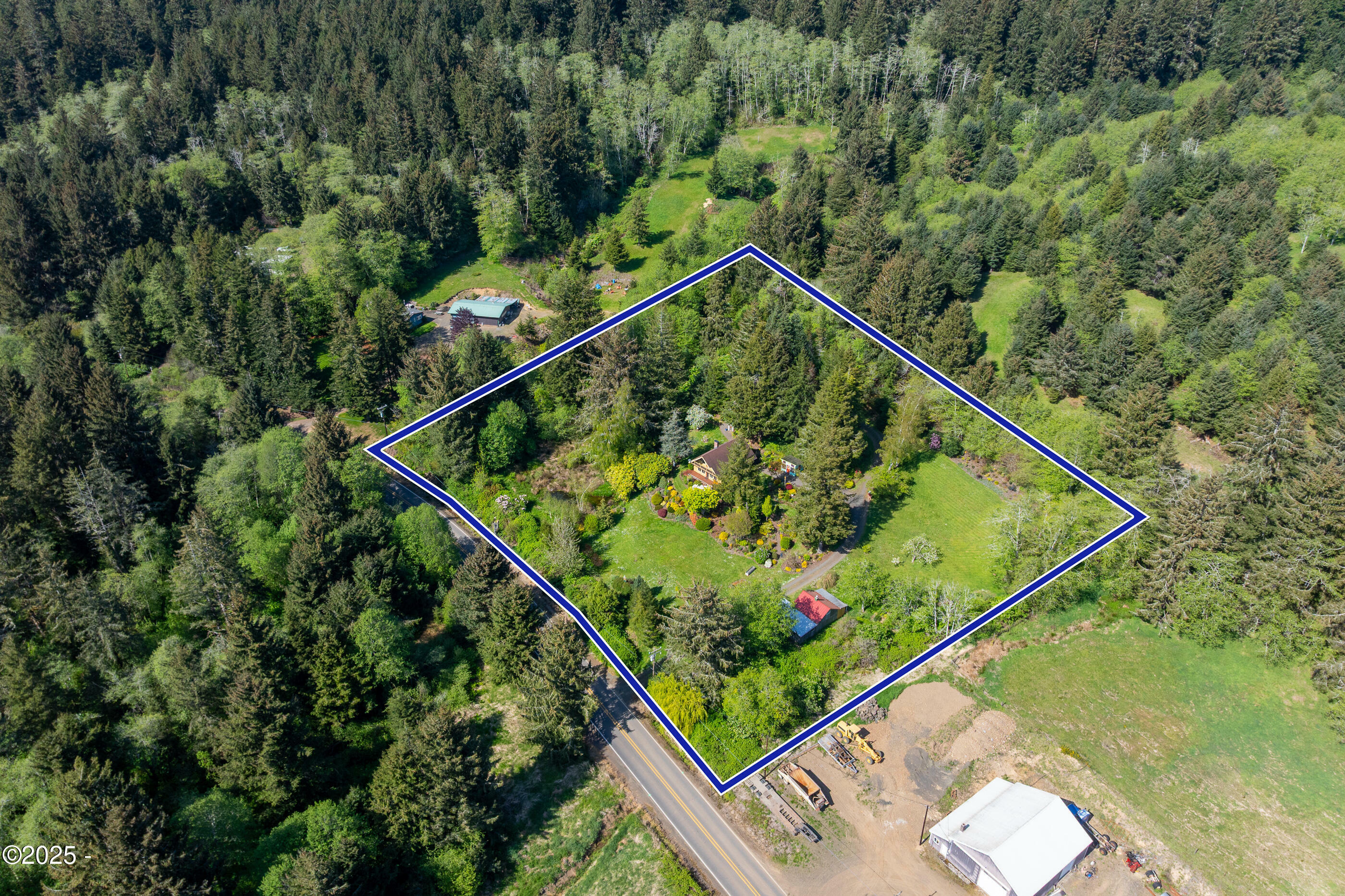 Property Photo: 40895 Little Nestucca River Road OR 97112