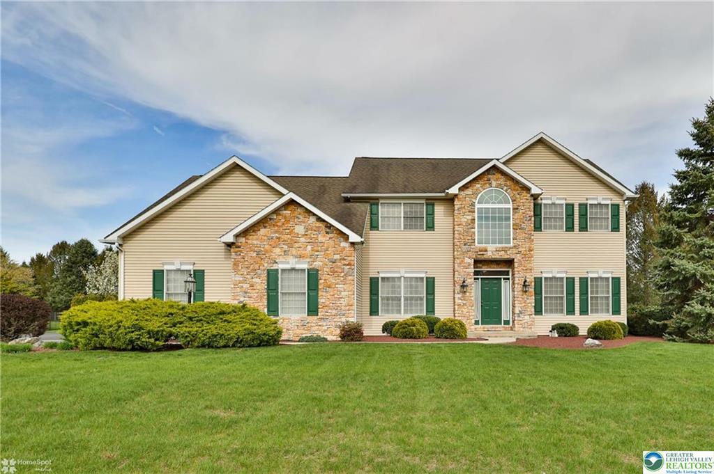5229 Wagon Wheel Drive  North Whitehall Twp PA 18078 photo