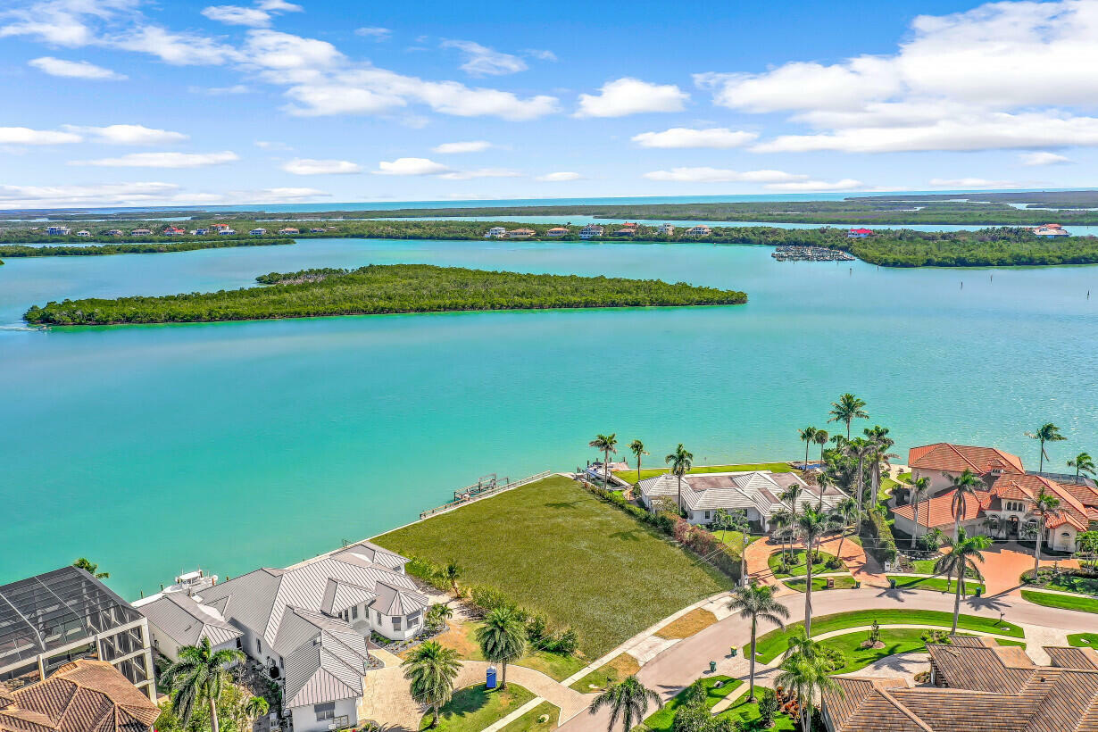 Property Photo: 995 Caxambas Drive FL 34145