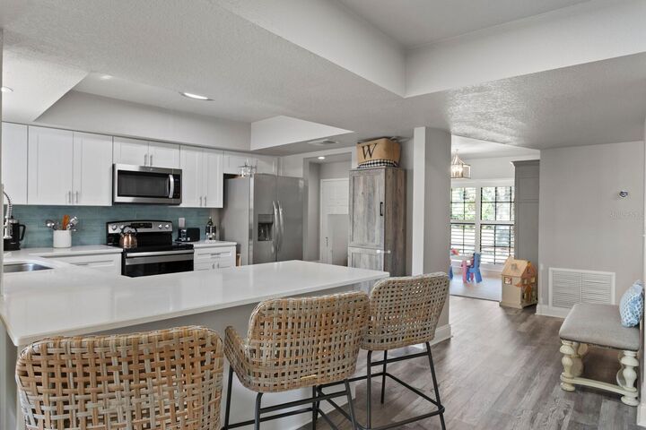 Property Photo: 6712 Jennifer Drive FL 33617