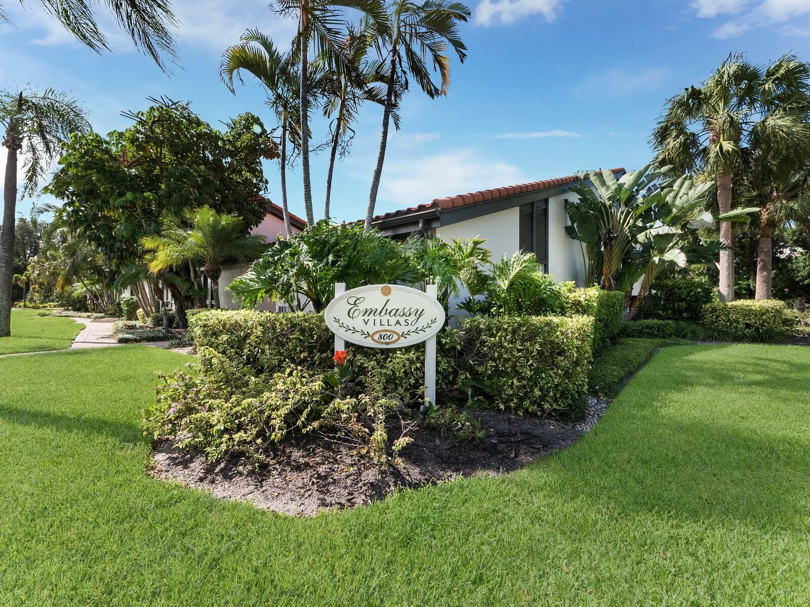 Property Photo: 800 S Blvd Of The Presidents 19 FL 34236