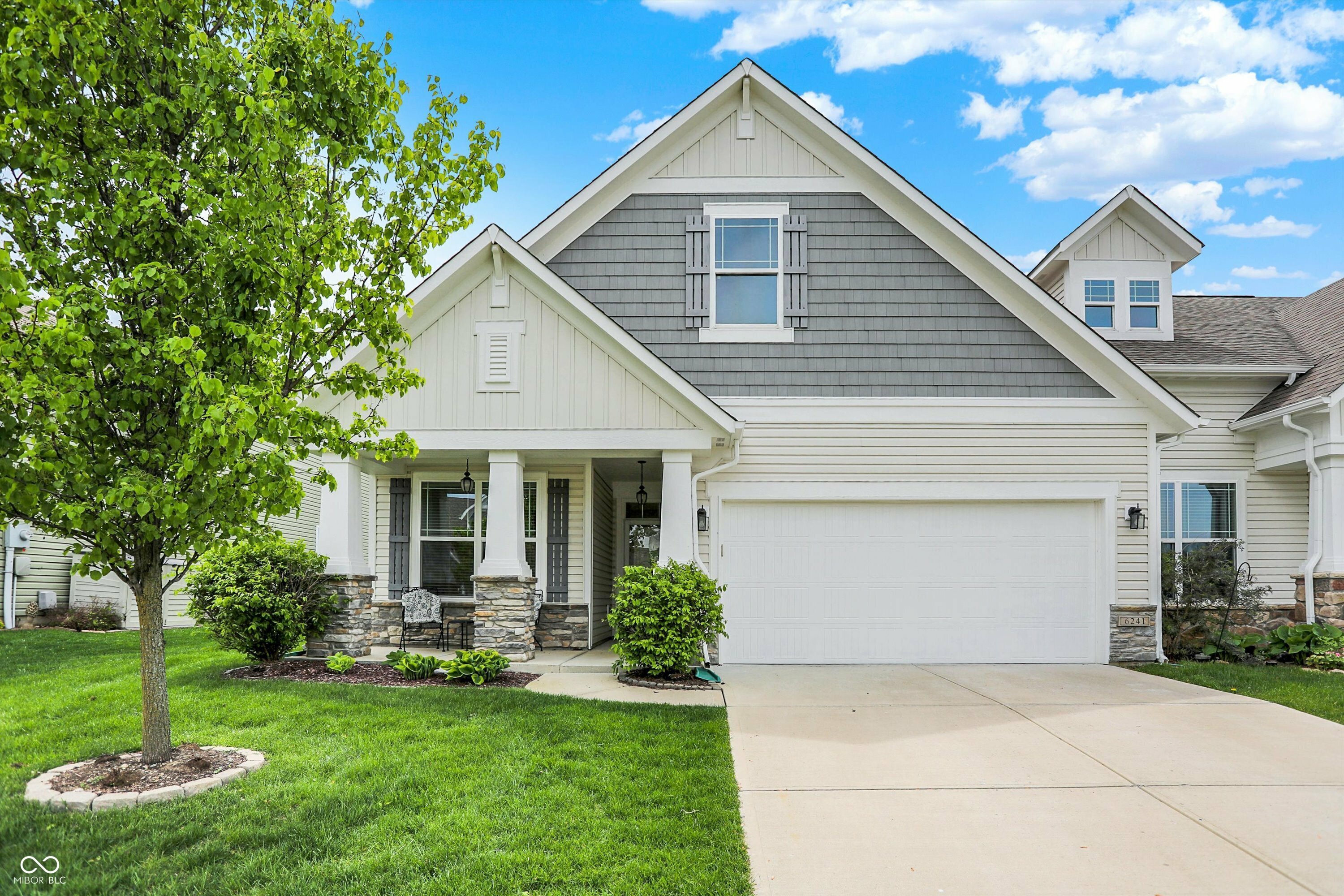 6241 Colonial Drive  Whitestown IN 46075 photo