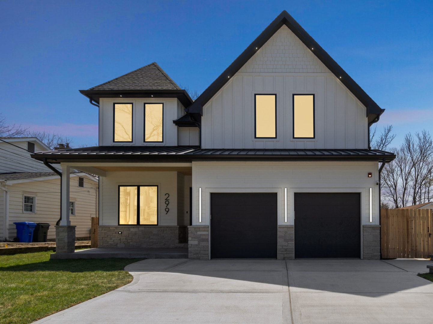 Property Photo: 299 Cottage Avenue IL 60137