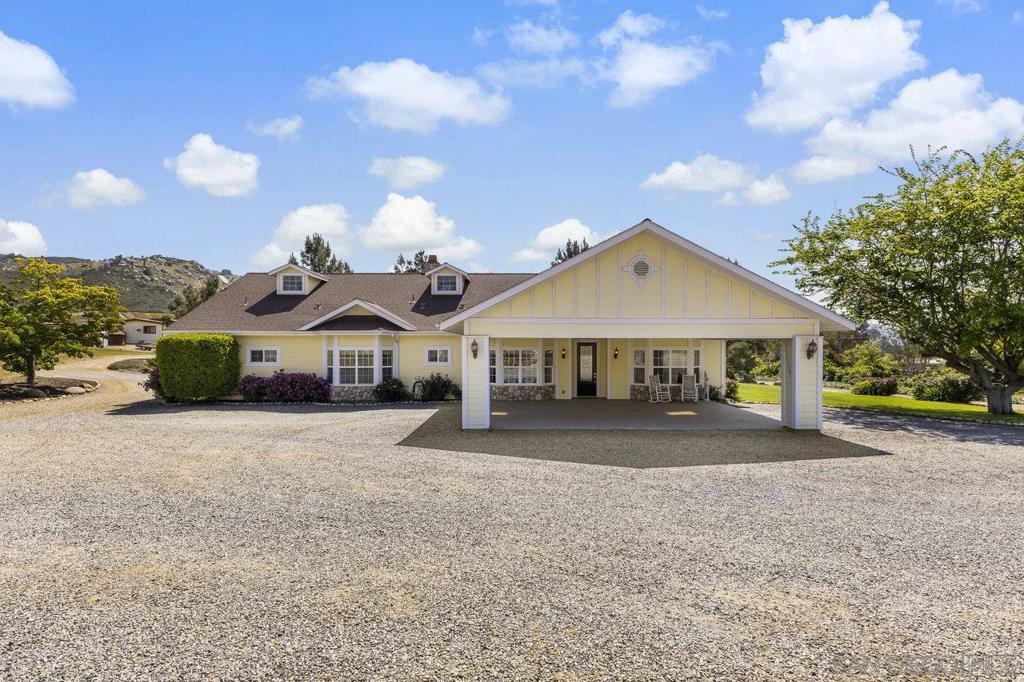 Property Photo: 3232 N Twin Oaks Valley Rd CA 92069