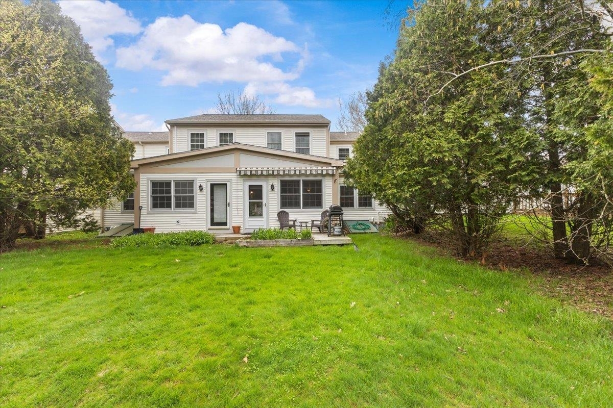 Property Photo: 7 Cardinal Lane VT 05452