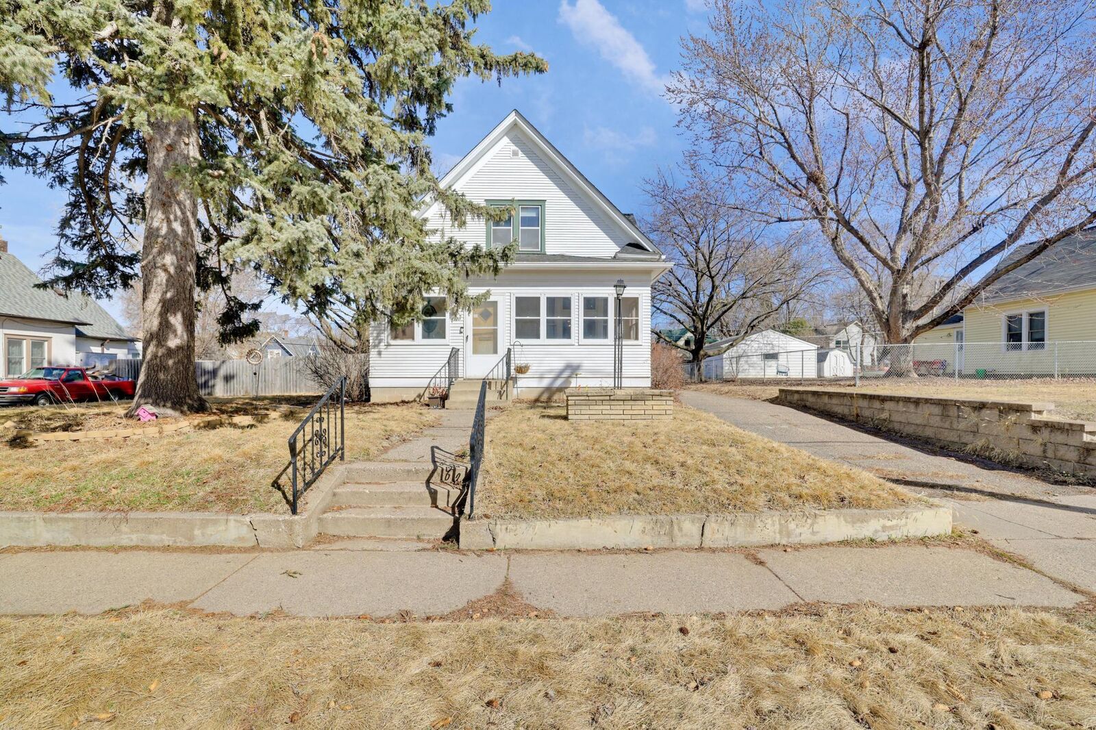 Property Photo: 147 Haskell Street E MN 55118