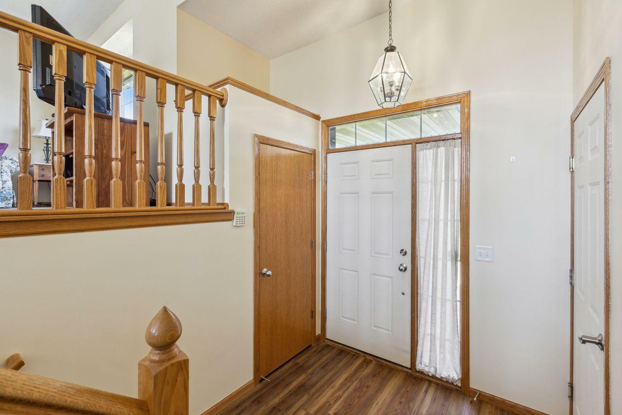 Property Photo: 2105 Cardinal Way MN 55313