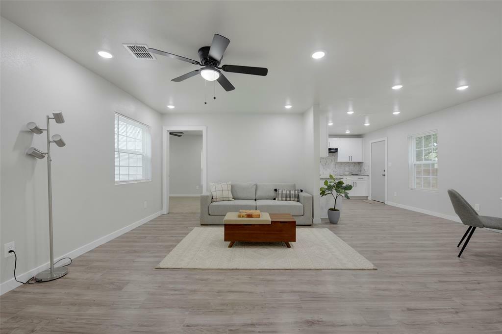 Property Photo: 3030 Utah Avenue TX 75216