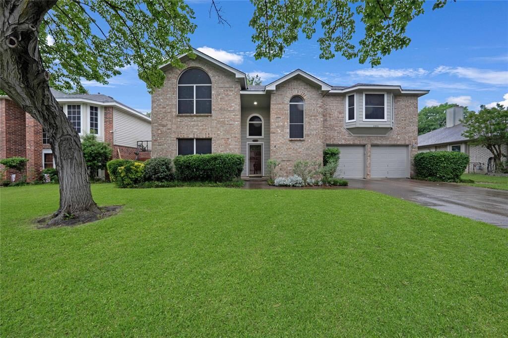 Property Photo:  2801 Laurel Hill Drive  TX 75028 