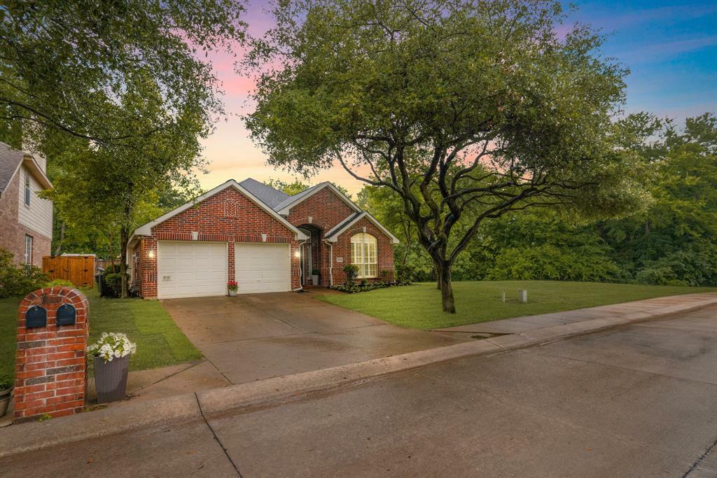 Property Photo: 5604 Turtle Way TX 75072