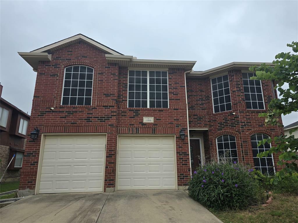 Property Photo:  1108 Grand Central Parkway  TX 76131 