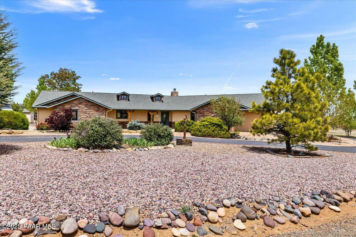 Property Photo: 1640 W Grasshopper Lane AZ 86323