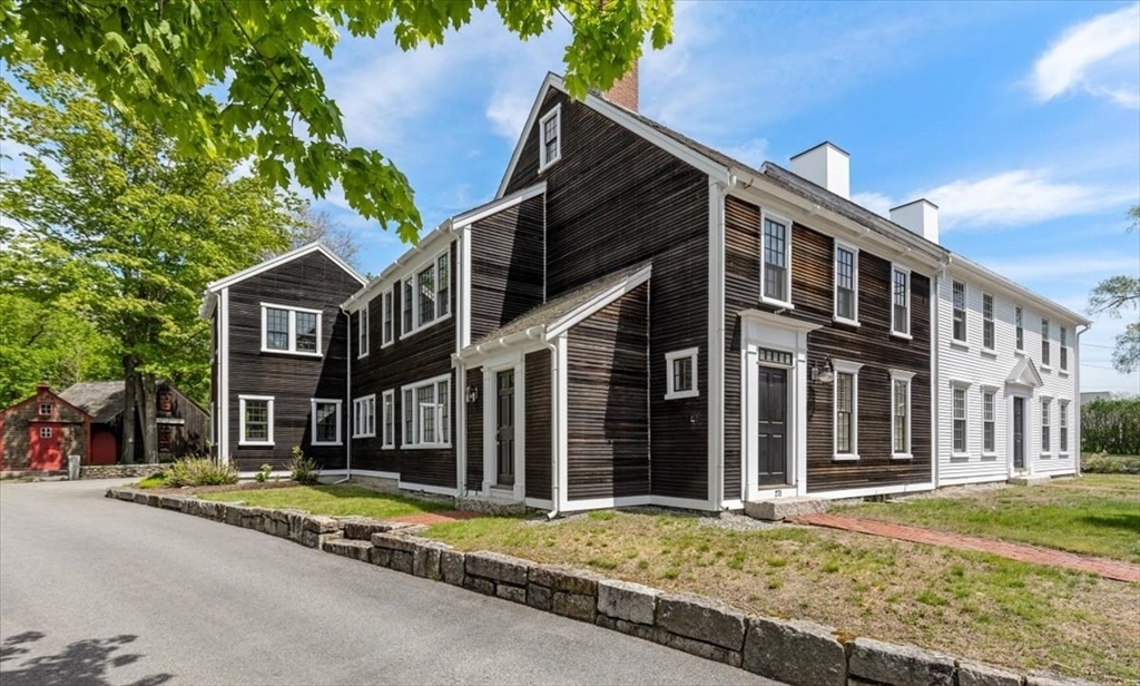 Property Photo: 271 North St B MA 02043