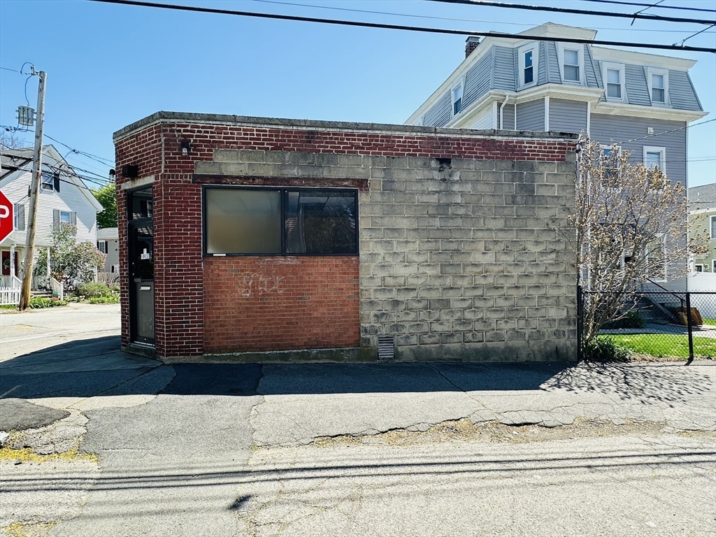 Property Photo: 77 Forest St MA 02472