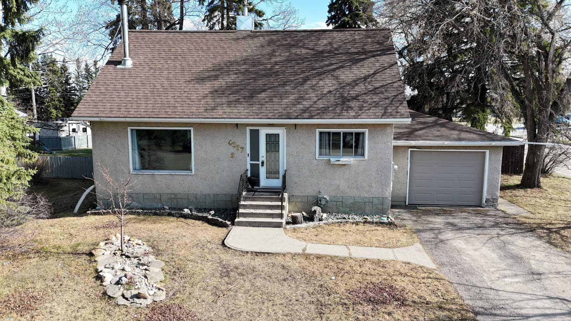 Property Photo: 4237 5 Ave AB T7E 1A5