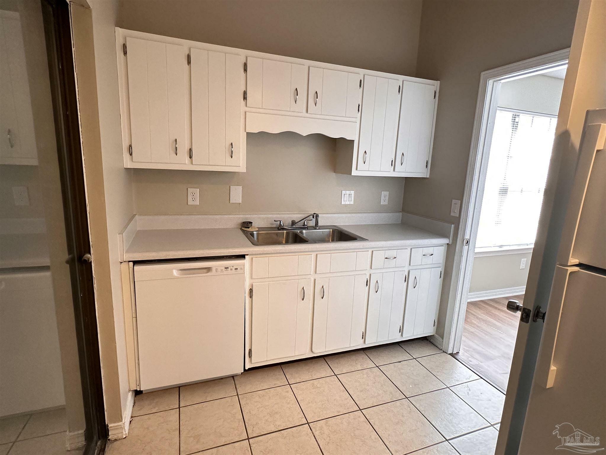 Property Photo: 8386 Carl Dean St FL 32514