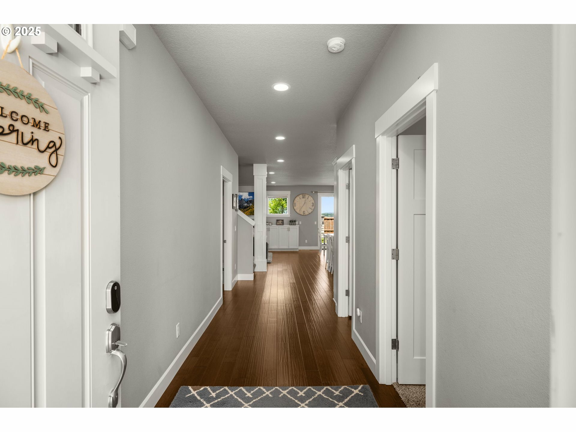 Property Photo: 3522 Arleen Ct OR 97116