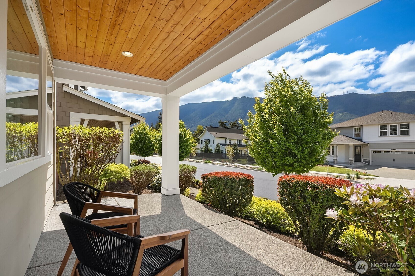 Property Photo: 1130 Maloney Grove Avenue SE WA 98045