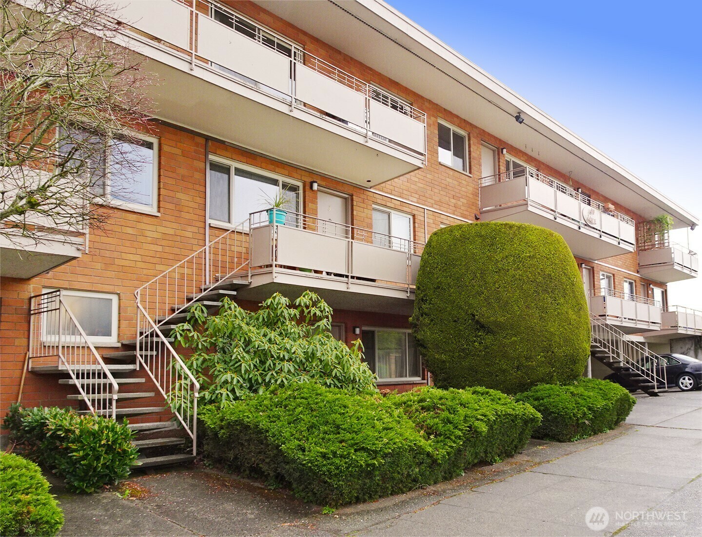 Property Photo: 3203 NW 64th Street 9 WA 98107