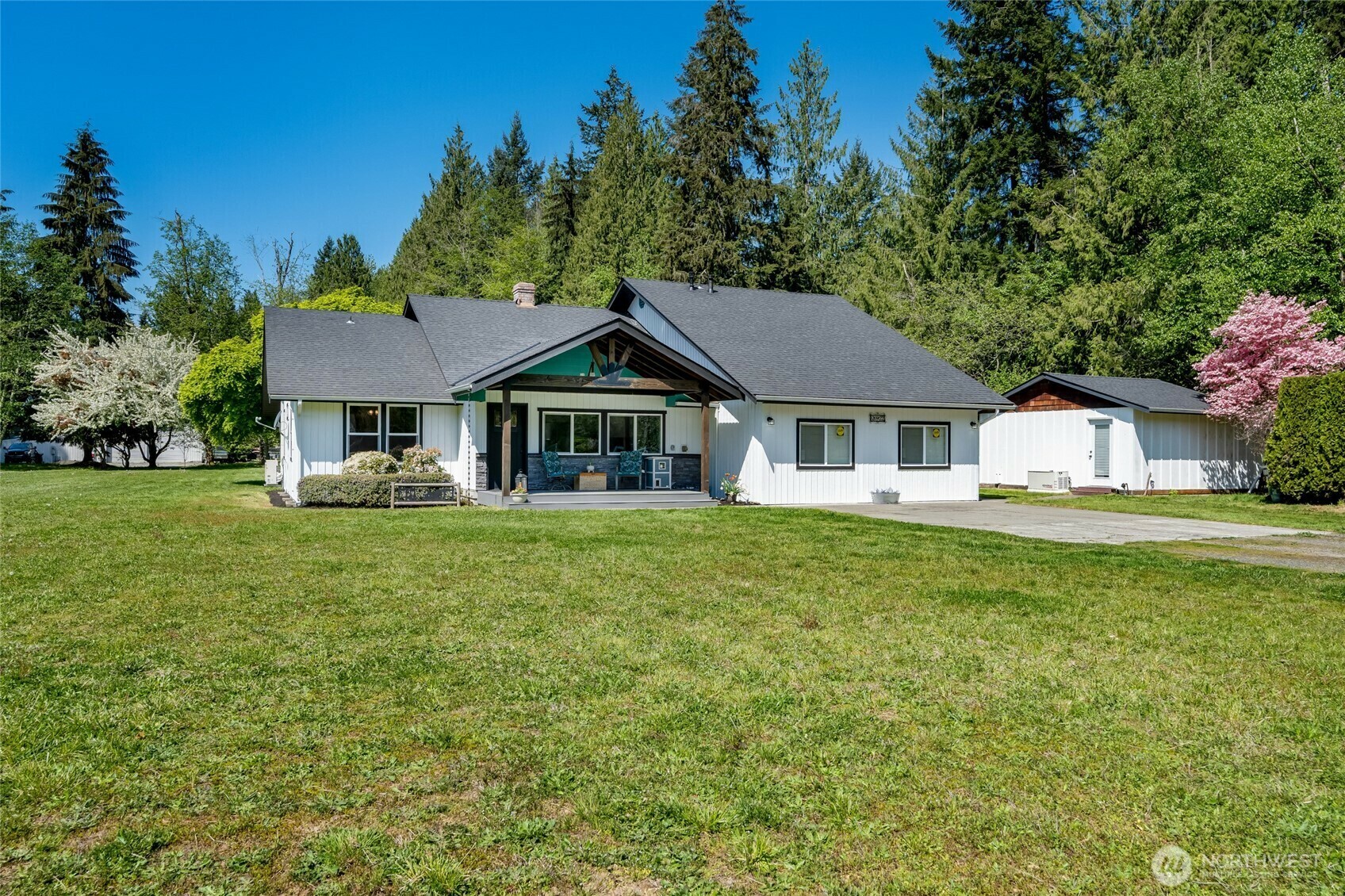 26922  133rd Avenue NE  Arlington WA 98223 photo