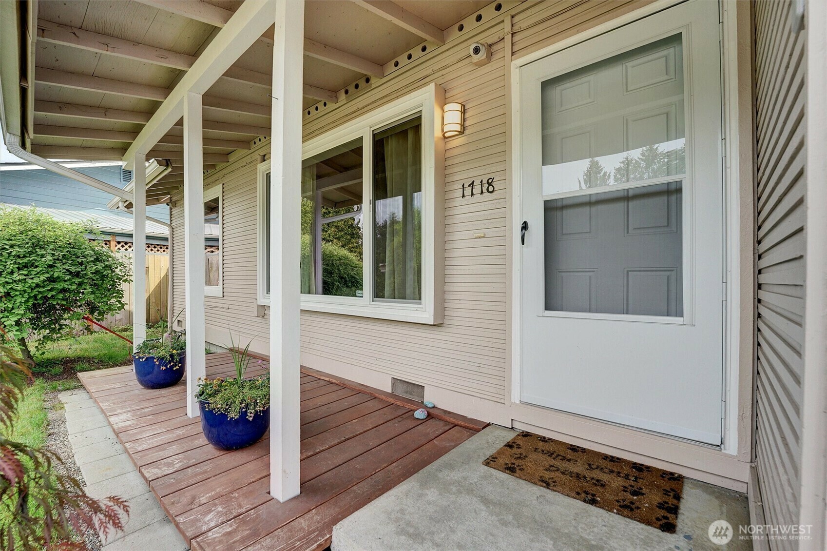 Property Photo: 1718 33rd Street SE WA 98002