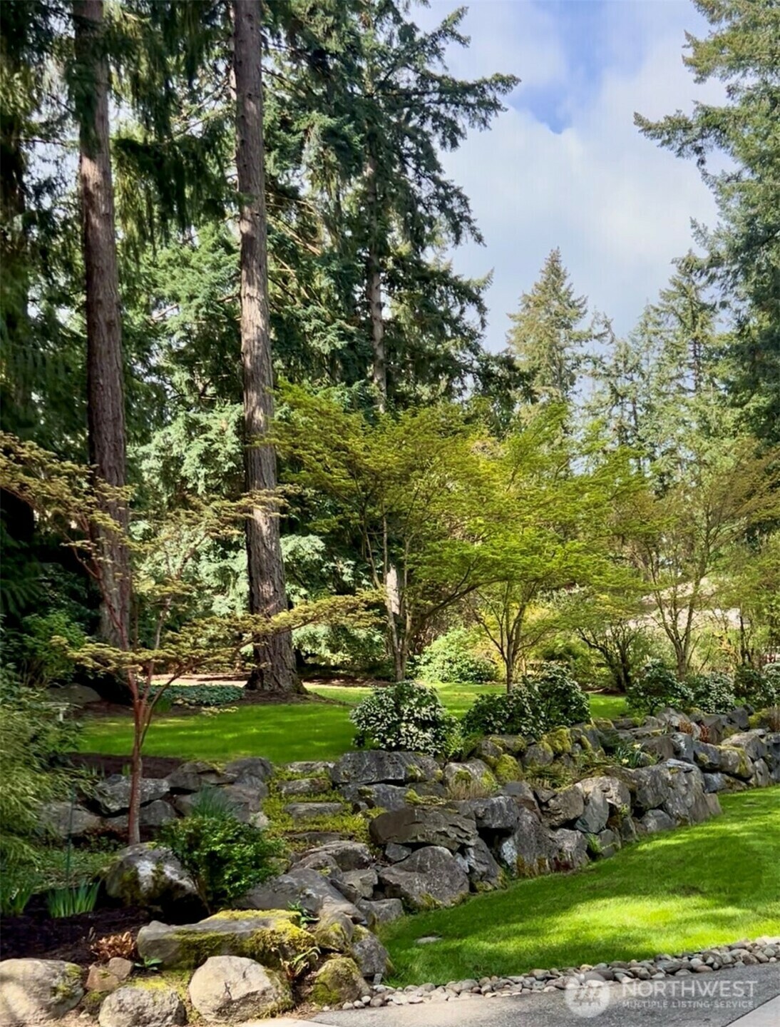 Property Photo: 3029 W Lake Sammamish Parkway WA 98052