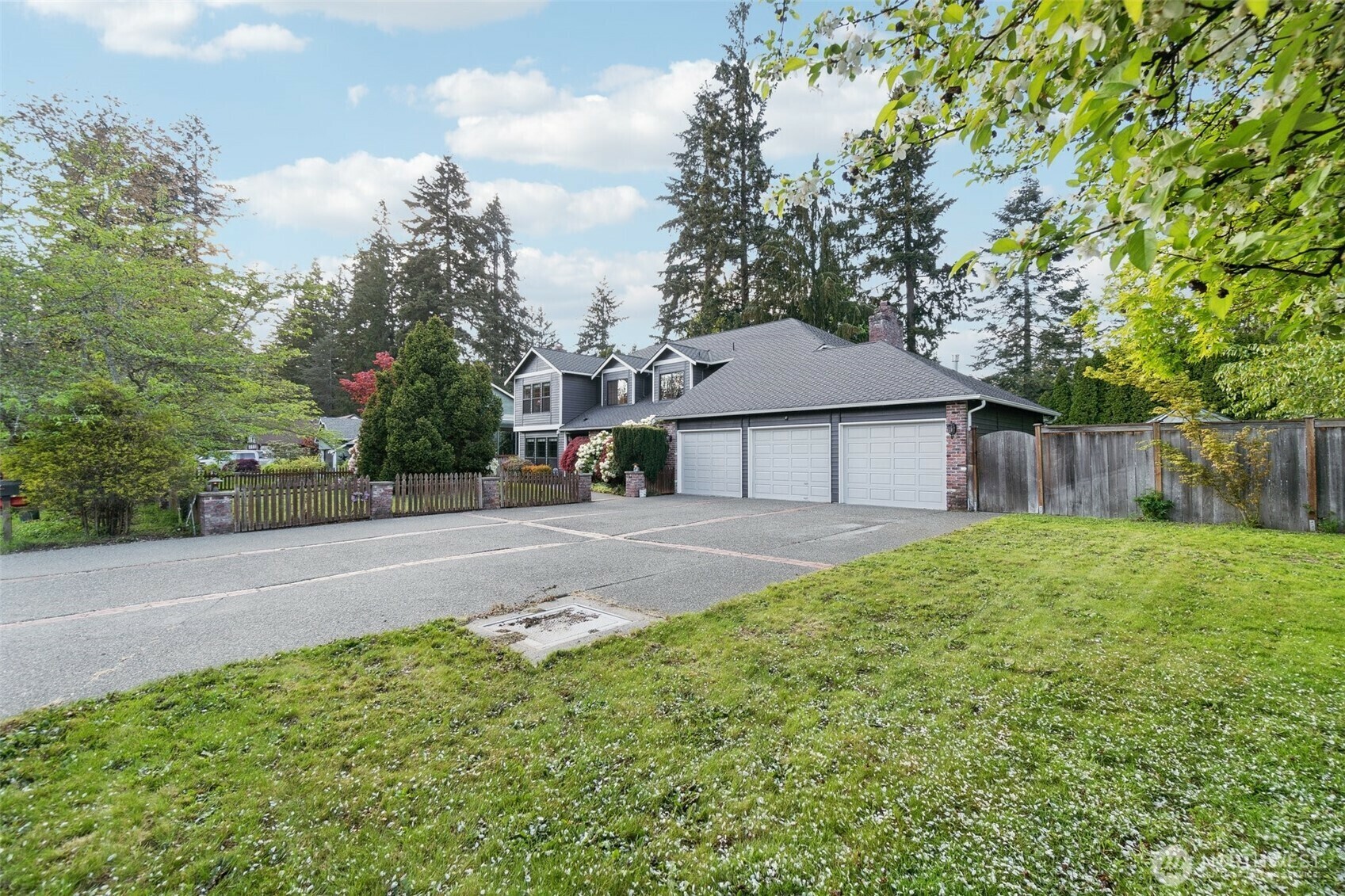 Property Photo: 7723 132nd Street Ct E WA 98373