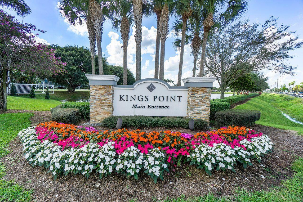 Property Photo: 237 Normandy E FL 33484