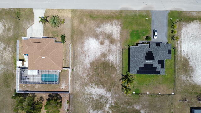 Property Photo: 4308 NW 36th Avenue FL 33993