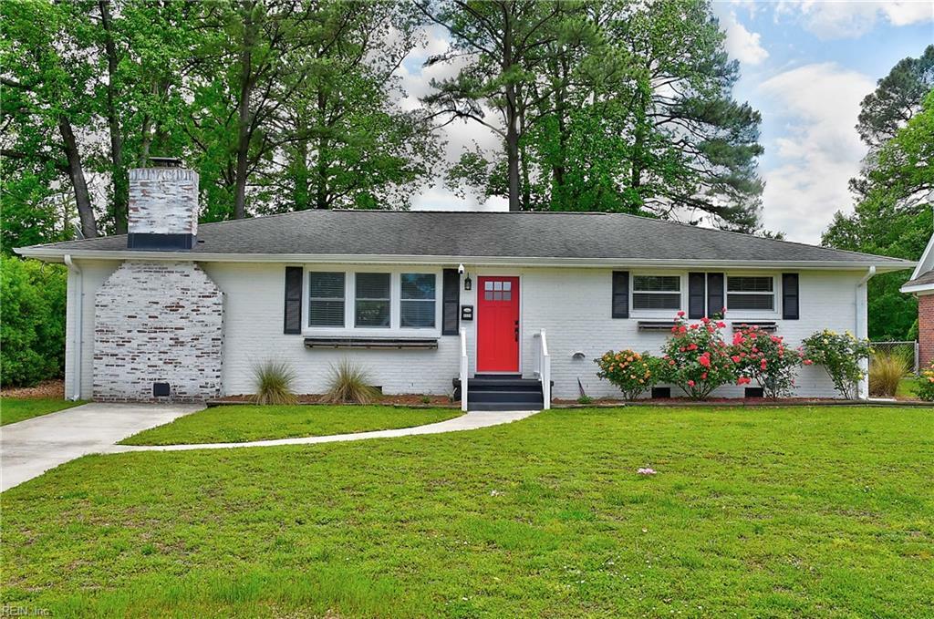Property Photo: 8328 Mona Ave VA 23518