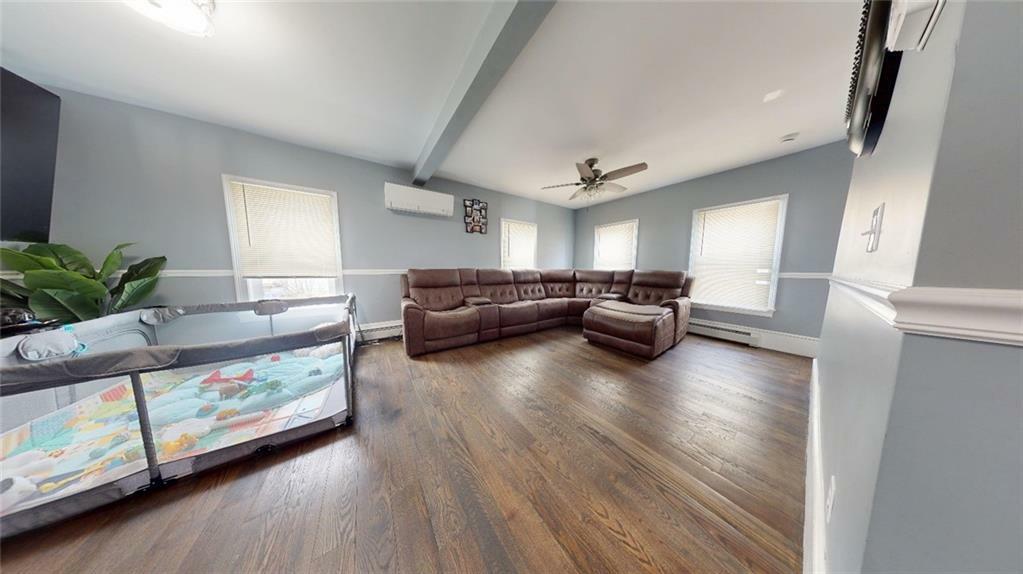 Property Photo:  11 Crane St Street S  RI 02860 