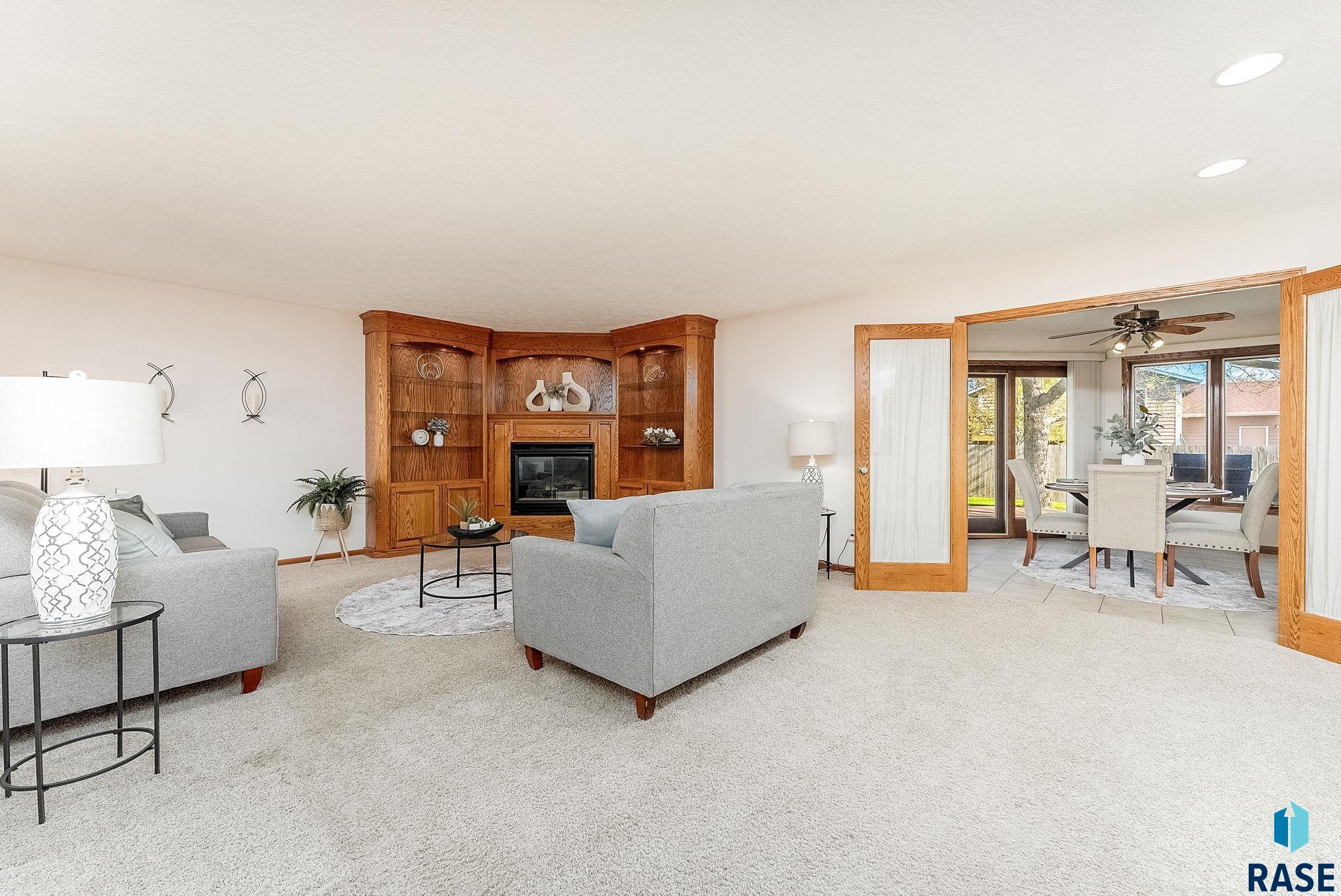 Property Photo: 110 W Apple St SD 57064