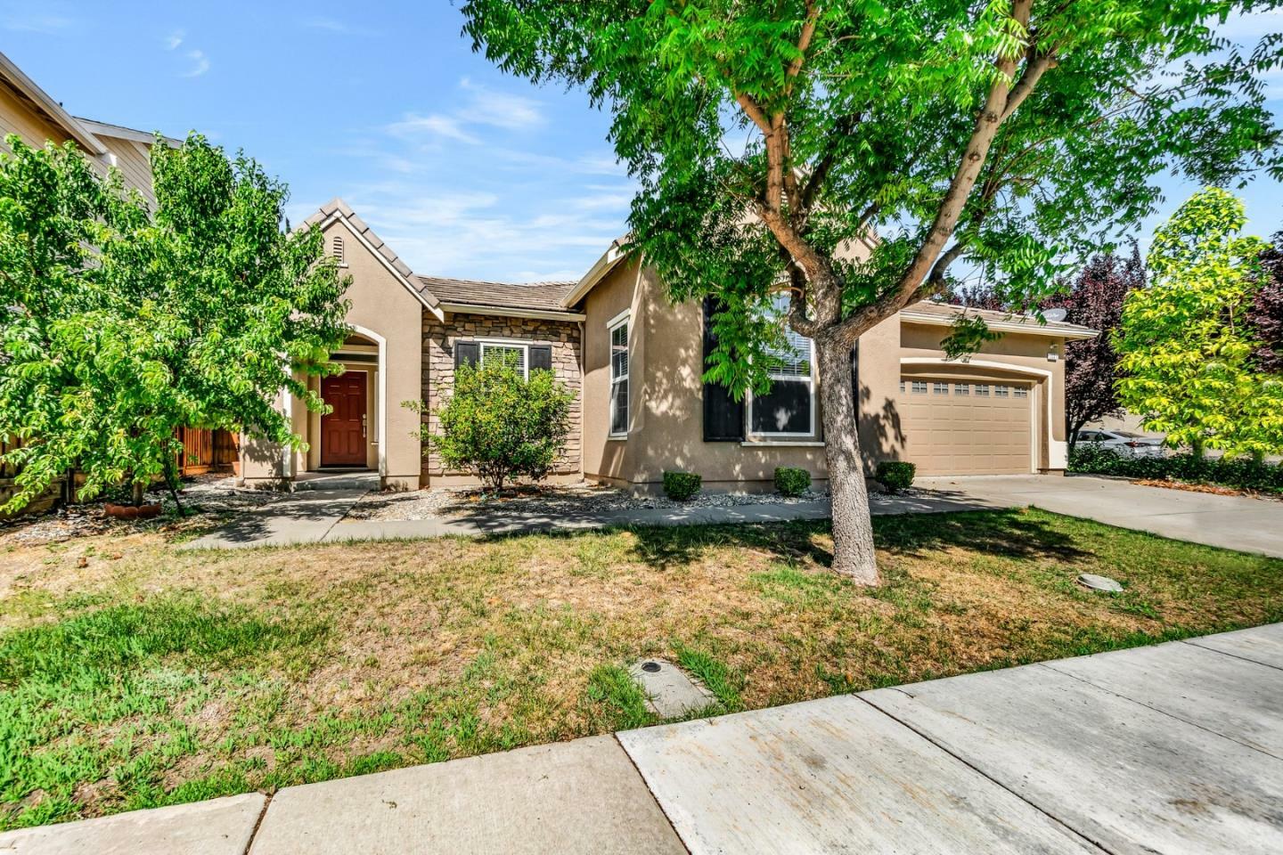Property Photo:  2039 Monique Street  CA 95304 
