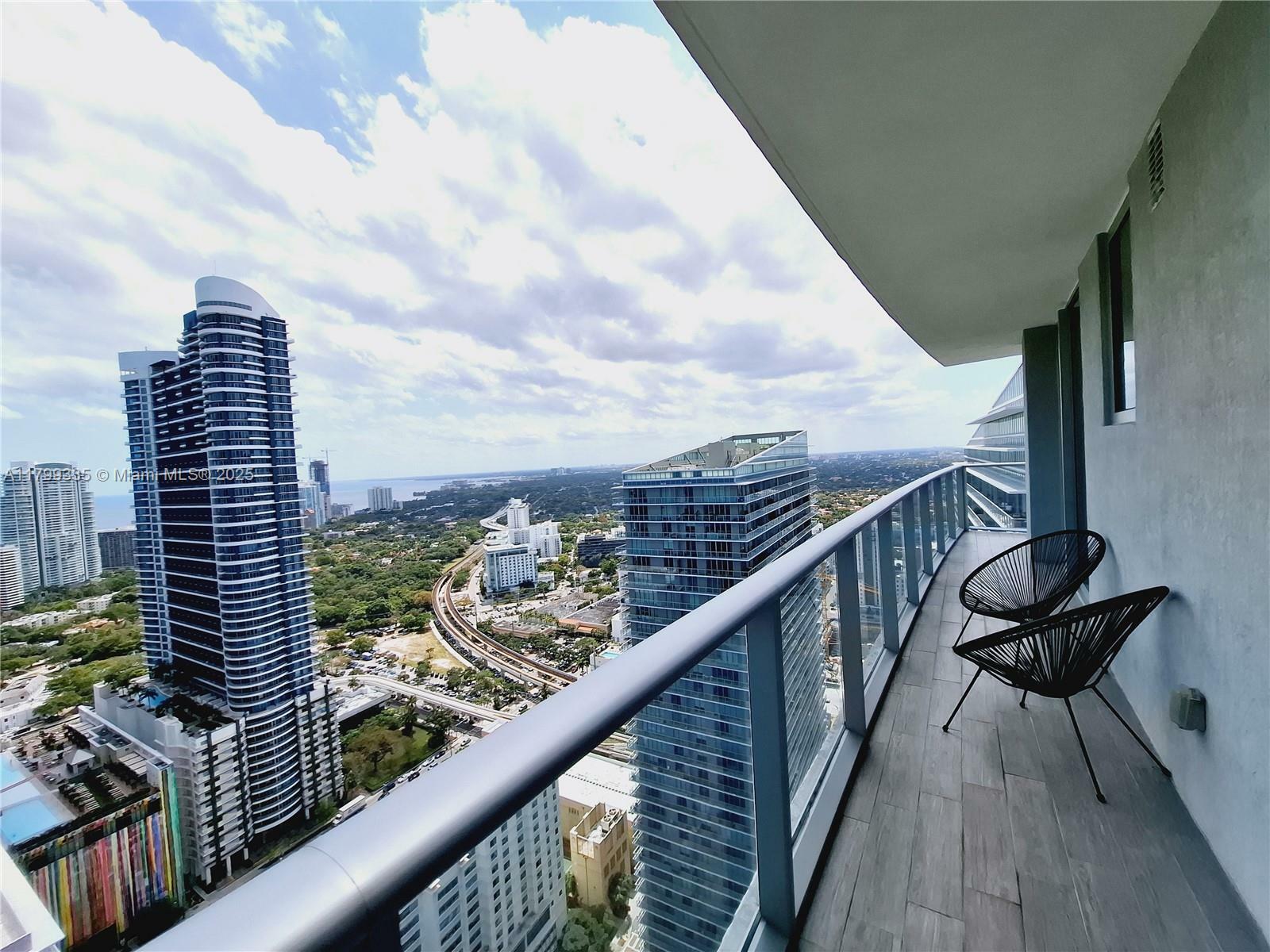 Property Photo: 1100 S Miami Ave 3904 FL 33130
