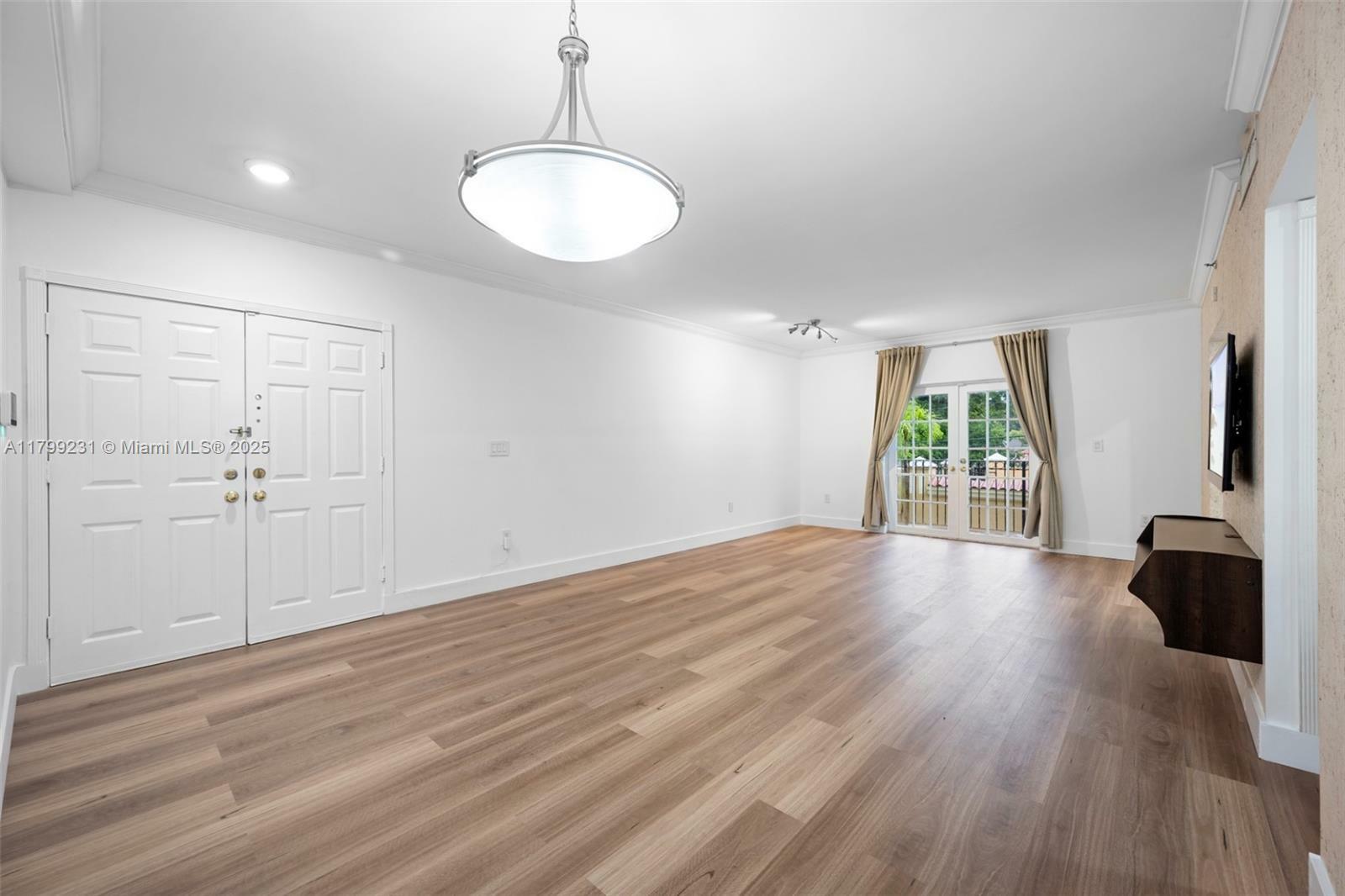 Property Photo: 1400 Salzedo St 208 FL 33134