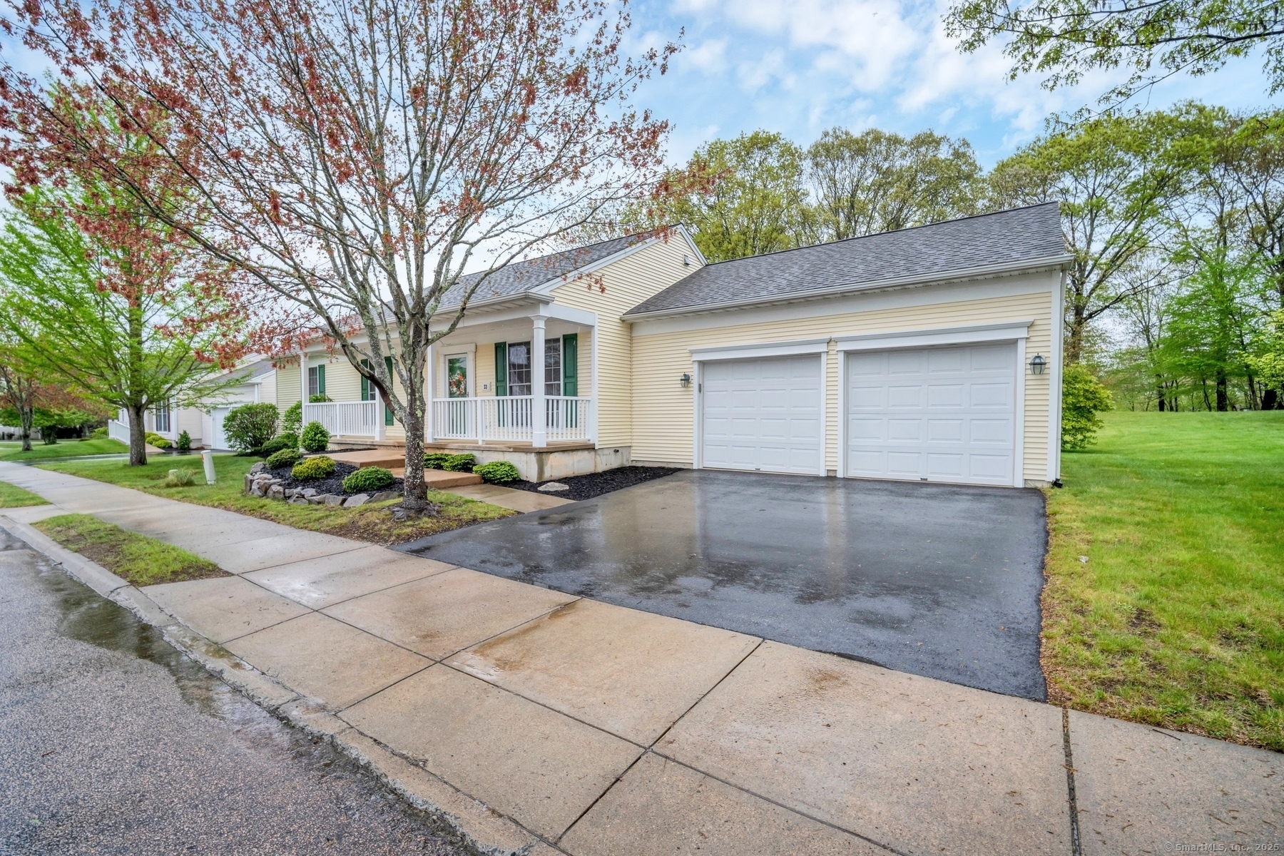 Property Photo: 33 Beechwood Drive CT 06385